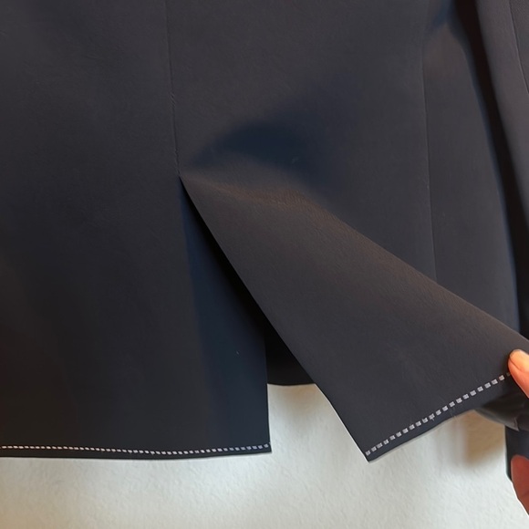 Black and White Structured Blazer with Notched Lapel - Picture 6 of 12